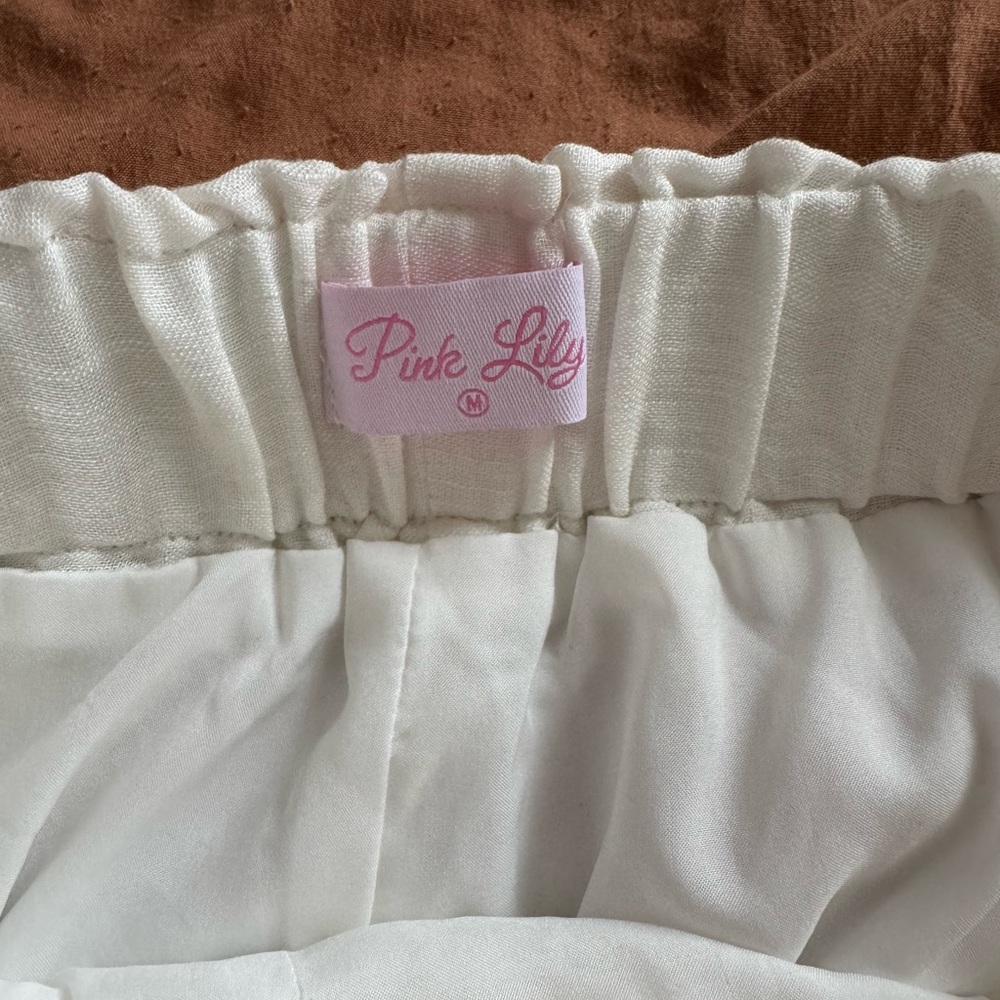 Pink Lily White Linen Shorts - Picture 4 of 4